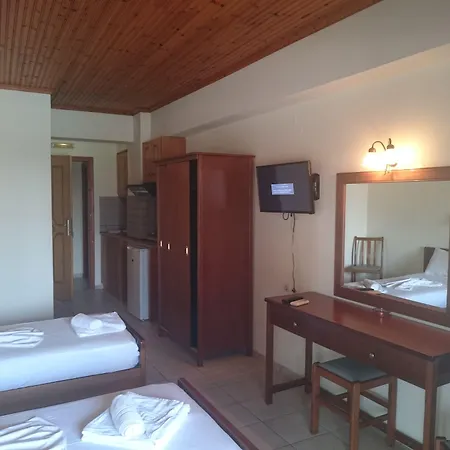 ζante Dolphin Apartahotel 4*