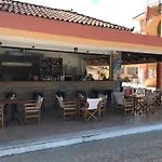 ζante Dolphin Apart-hotel 4*