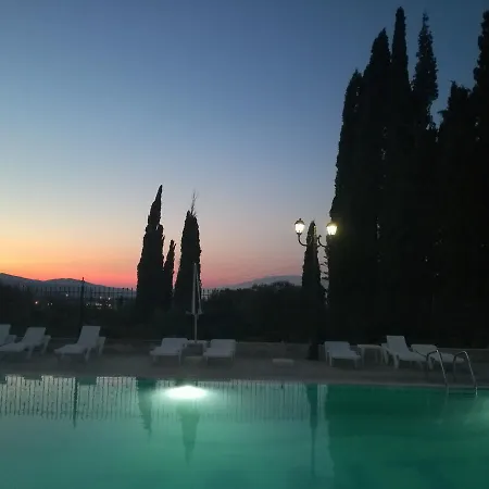 ζante Dolphin Aparthotel 2*