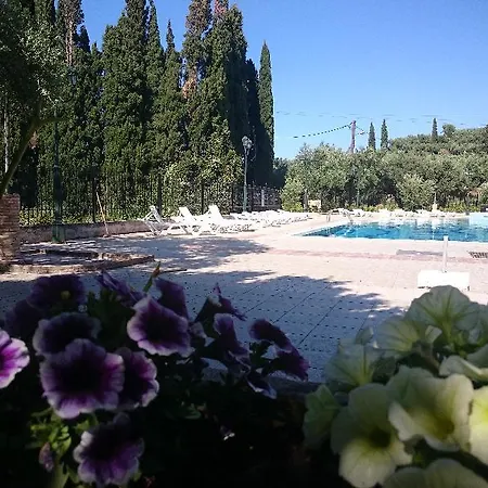 מלון דירות ζante Dolphin אליקס