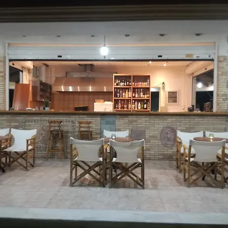 아파트호텔 ζante Dolphin 알리케스